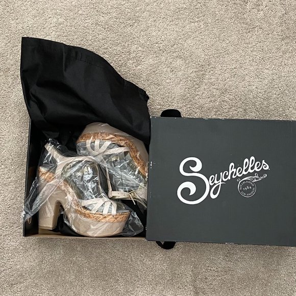 NIB Seychelles When I’m With You Platform sandals off white 9 - Picture 3 of 6